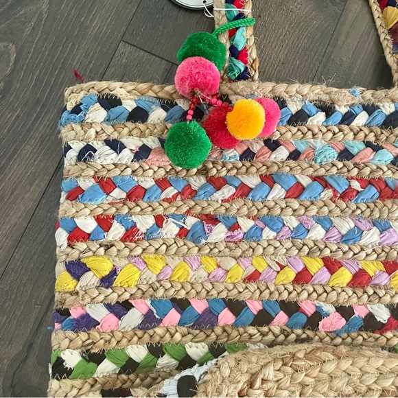 America & Beyond Jute beach bag with Tassle - Picture 3 of 7